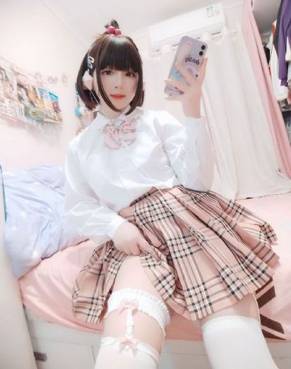 按摩室的女大学生_720在线观看