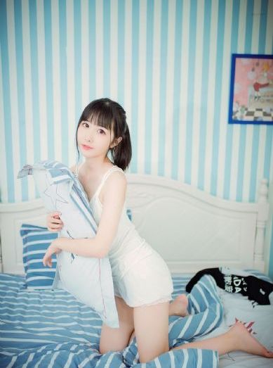车里教练一口咬住我的奶_BD韩语全集在线观看