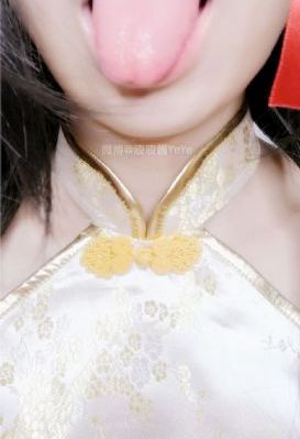 嫩模私拍乳神张雪馨私拍_4K手机在线观看